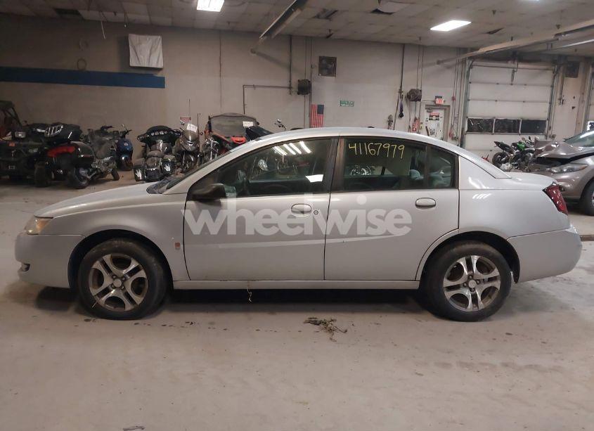 Photo 12 of 2005 Saturn Ion 3 (VIN 1G8AL52F15Z125239)