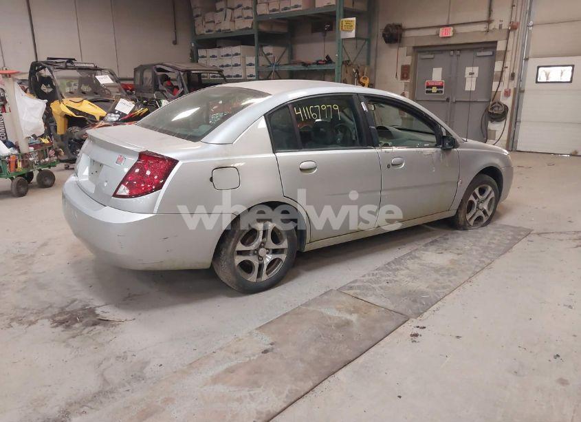Photo 4 of 2005 Saturn Ion 3 (VIN 1G8AL52F15Z125239)