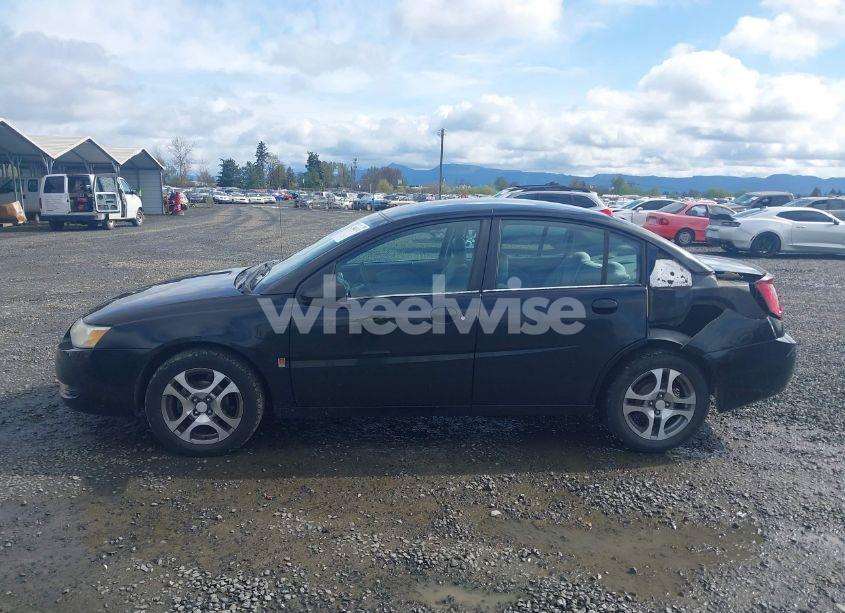 Photo 14 of 2005 Saturn Ion 3 (VIN 1G8AL52F55Z105642)