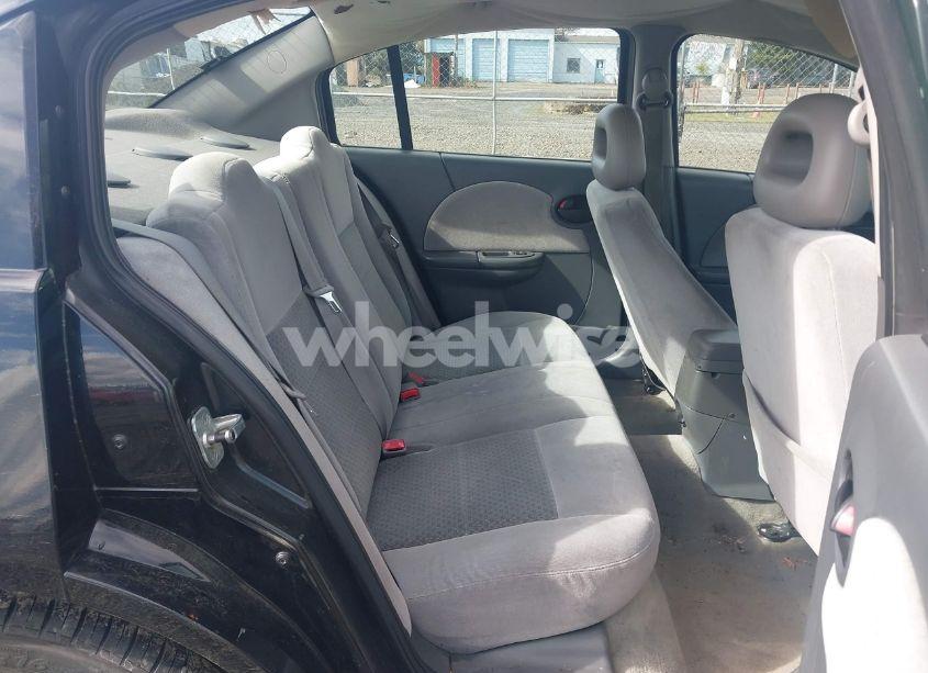 Photo 8 of 2005 Saturn Ion 3 (VIN 1G8AL52F55Z105642)