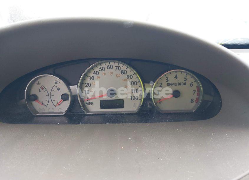 Photo 7 of 2005 Saturn Ion 3 (VIN 1G8AL52F65Z120571)