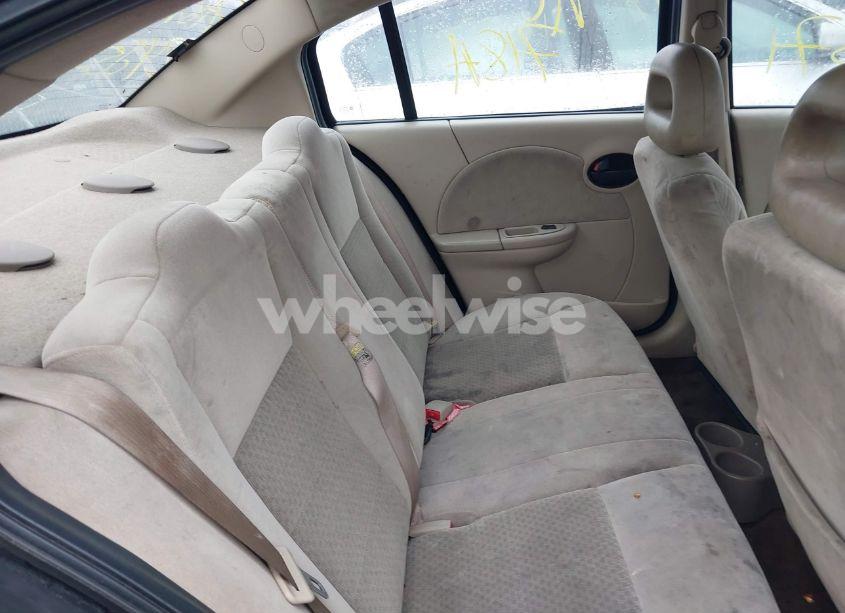 Photo 8 of 2005 Saturn Ion 3 (VIN 1G8AL52F65Z120571)