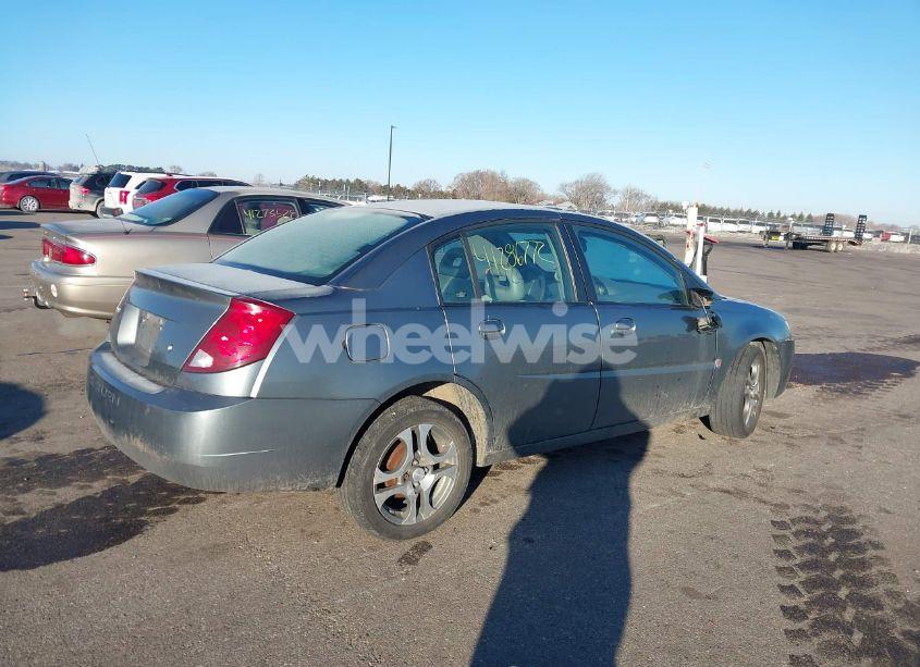 Photo 4 of 2005 Saturn Ion 3 (VIN 1G8AL52FX5Z164640)