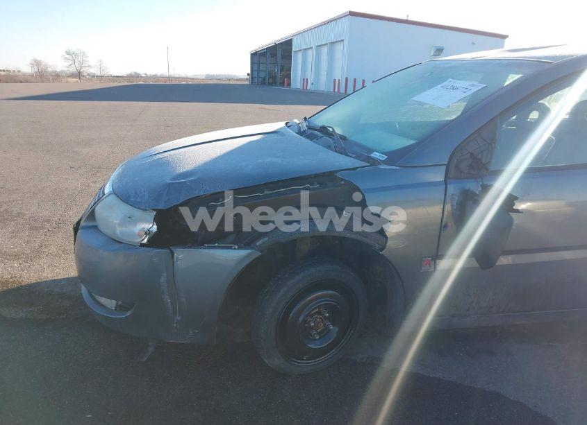 Photo 6 of 2005 Saturn Ion 3 (VIN 1G8AL52FX5Z164640)