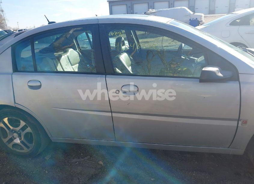 Photo 14 of 2005 Saturn Ion 3 (VIN 1G8AL54F55Z166311)