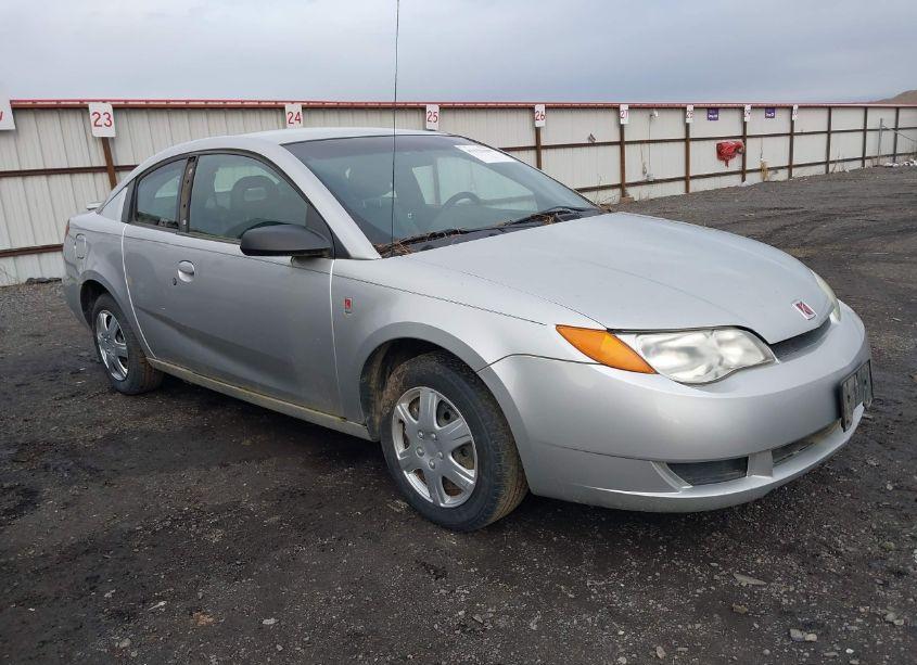 2005 Saturn Ion ION 2 (VIN 1G8AN12F15Z183001) main photo
