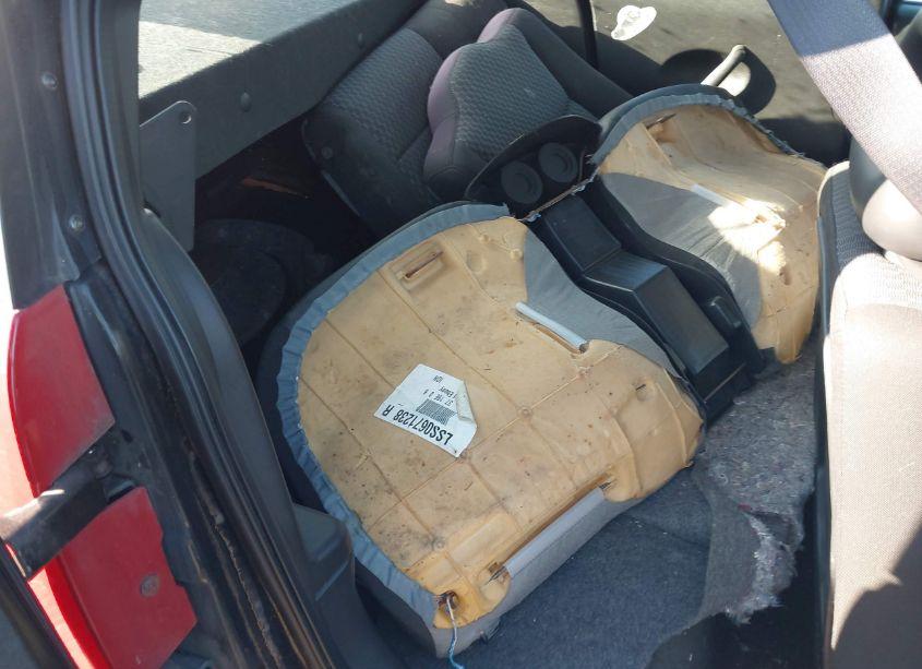 Photo 8 of 2006 Saturn Ion 2 (VIN 1G8AN15F06Z116287)