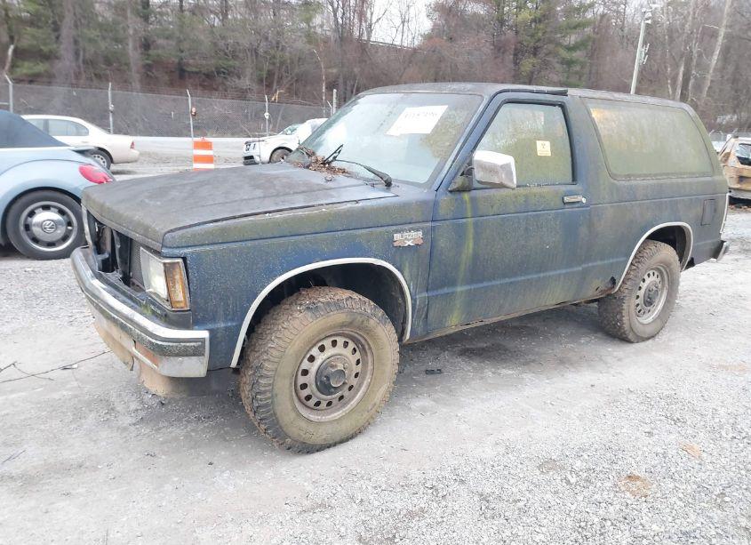 Photo 2 of 1985 Chevrolet Blazer S10 (VIN 1G8CT18B0F0136471)