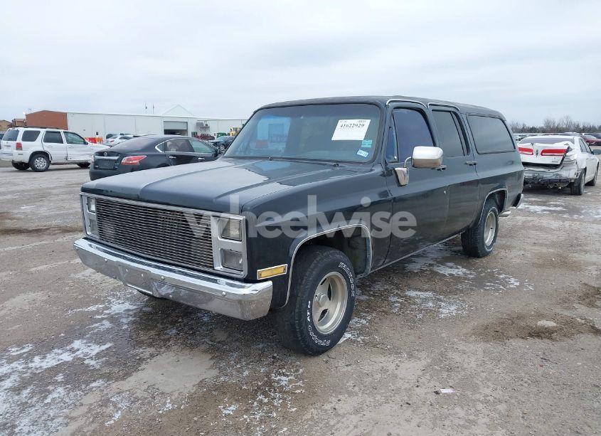 Photo 2 of 1985 Chevrolet Suburban C10 (VIN 1G8EC16L7FF197429)