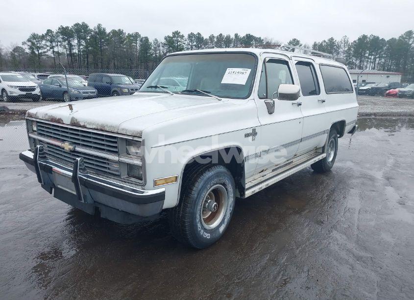 Photo 2 of 1983 Chevrolet Suburban K10 (VIN 1G8EK16L3DF155484)