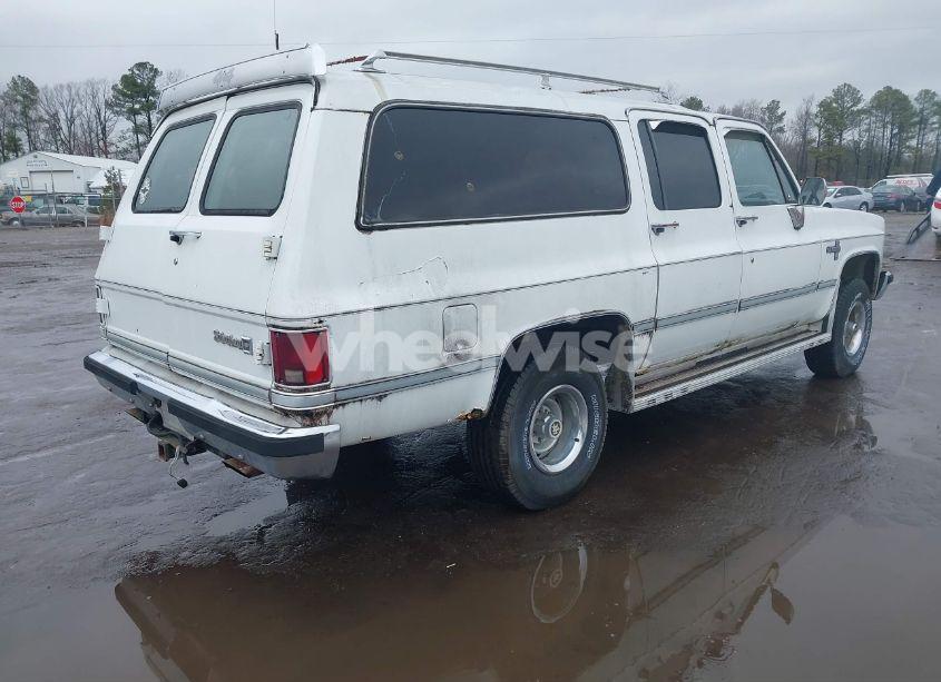 Photo 4 of 1983 Chevrolet Suburban K10 (VIN 1G8EK16L3DF155484)