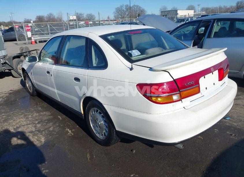 Photo 3 of 2002 Saturn L-series L100 (VIN 1G8JS54F62Y552871)
