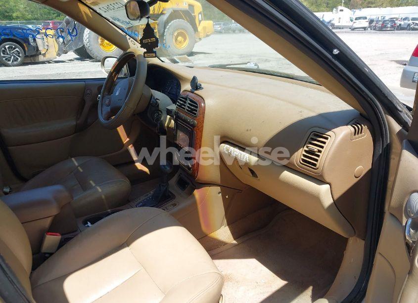 Photo 5 of 2001 Saturn L300 (VIN 1G8JW52R81Y564763)