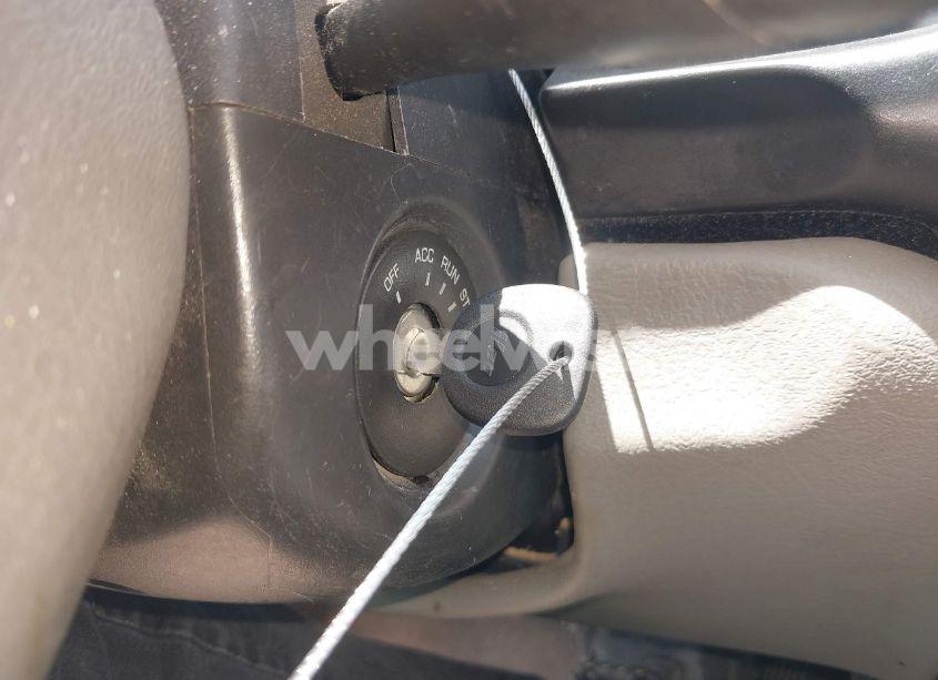 Photo 11 of 2002 Saturn L-series L300 (VIN 1G8JW54R32Y531510)