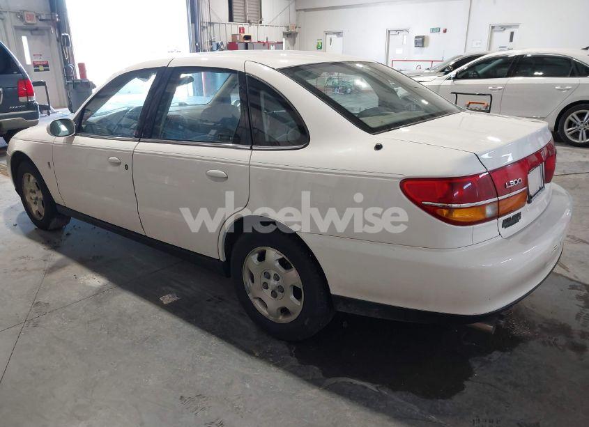 Photo 3 of 2002 Saturn L-series L300 (VIN 1G8JW54R32Y531510)