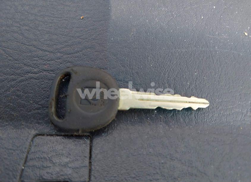 Photo 11 of 1998 Saturn Sl1 N/A (VIN 1G8ZH5280WZ281182)