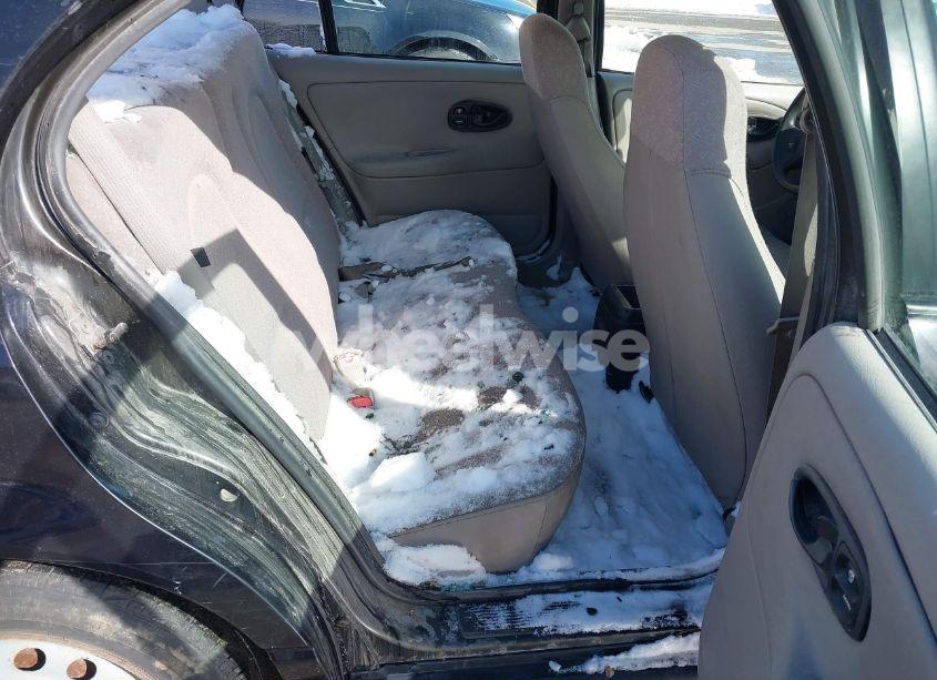 Photo 8 of 2000 Saturn Sl1 N/A (VIN 1G8ZH5280YZ223608)