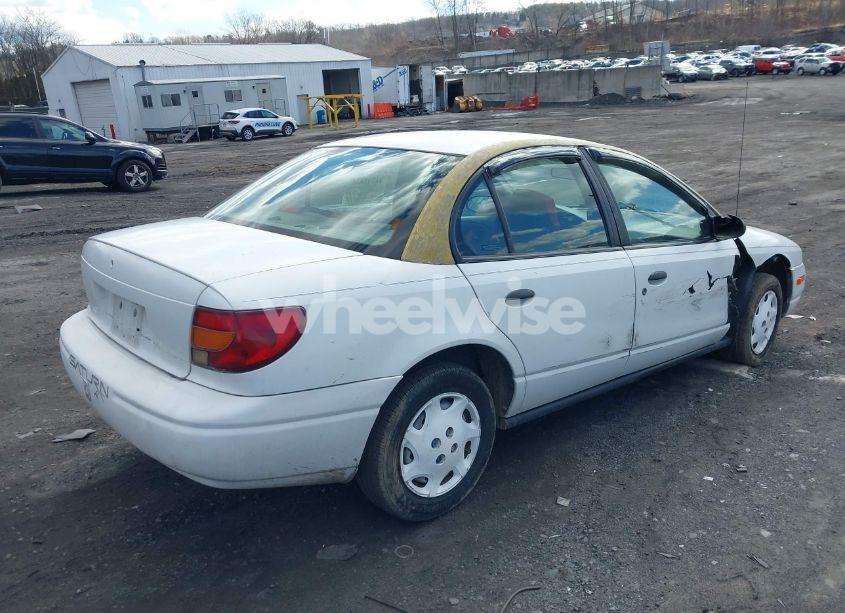 Photo 4 of 2000 Saturn Sl1 N/A (VIN 1G8ZH5280YZ251280)