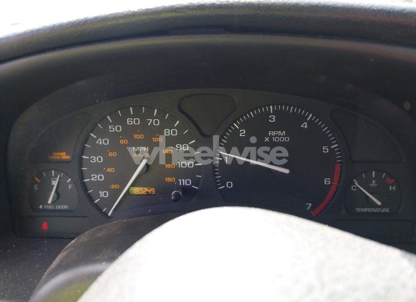 Photo 7 of 2000 Saturn Sl1 N/A (VIN 1G8ZH5280YZ251280)