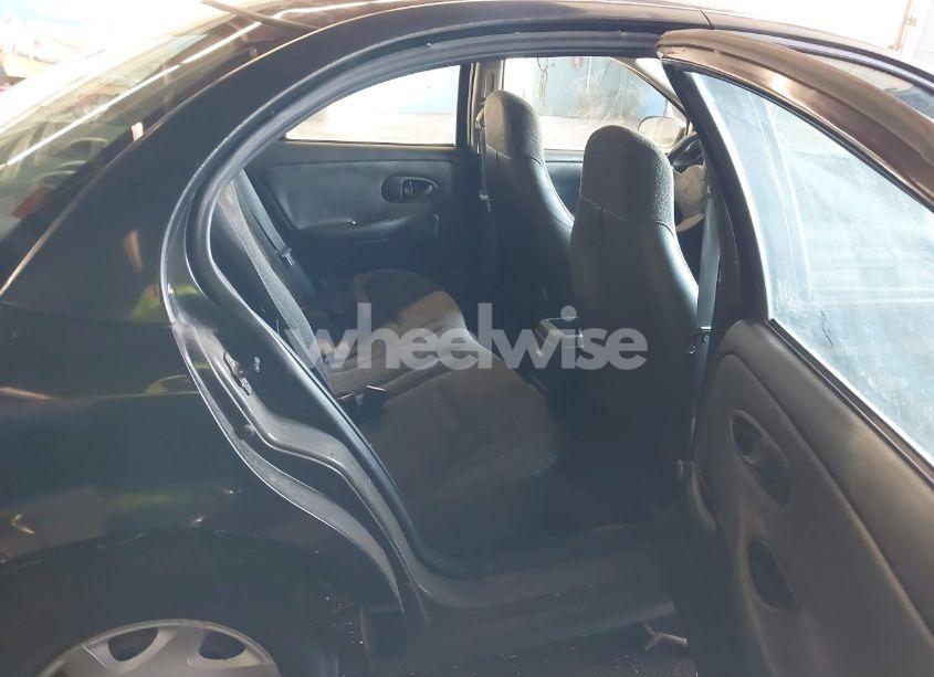 Photo 8 of 2000 Saturn Sl1 N/A (VIN 1G8ZH5282YZ214070)