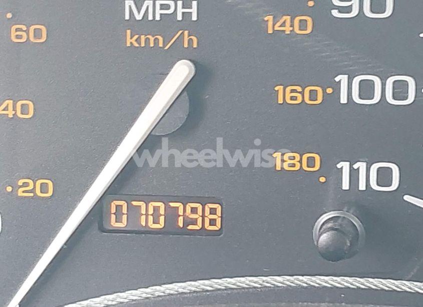 Photo 15 of 2001 Saturn Sl1 N/A (VIN 1G8ZH52841Z331770)