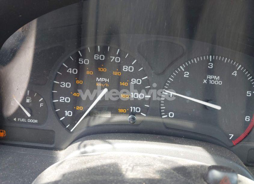 Photo 12 of 2000 Saturn Sl1 N/A (VIN 1G8ZH5284YZ111006)