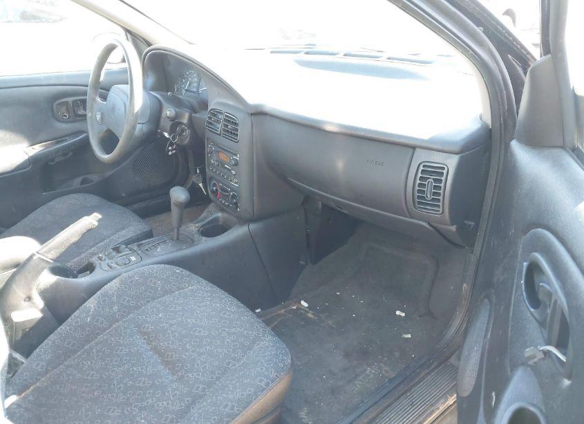 Photo 5 of 2000 Saturn Sl1 N/A (VIN 1G8ZH5285YZ214256)