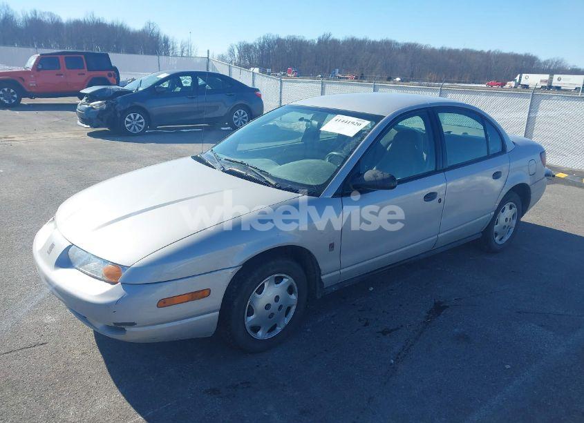 Photo 2 of 2000 Saturn Sl1 N/A (VIN 1G8ZH5286YZ255012)