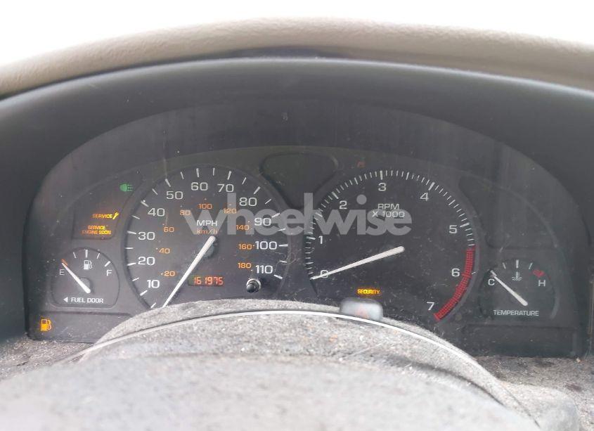 Photo 7 of 2000 Saturn Sl1 N/A (VIN 1G8ZH5287YZ262924)