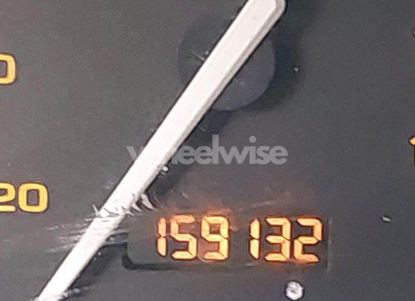 Photo 7 of 2002 Saturn S-series SL1 (VIN 1G8ZH52882Z203324)