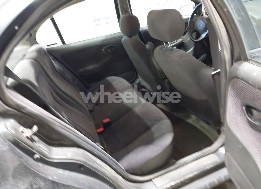 Photo 8 of 2002 Saturn S-series SL2 (VIN 1G8ZK52712Z291299)