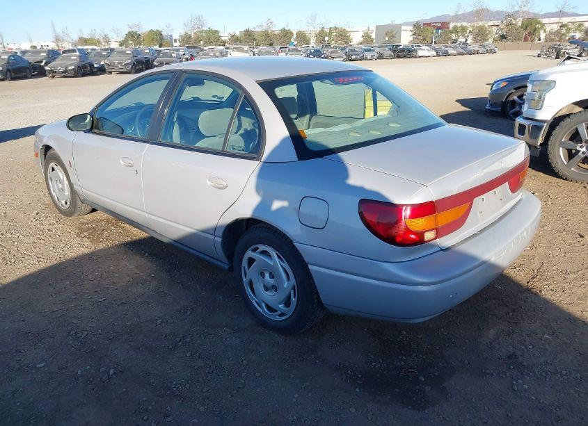 Photo 3 of 2000 Saturn Sl2 N/A (VIN 1G8ZK5273YZ188149)