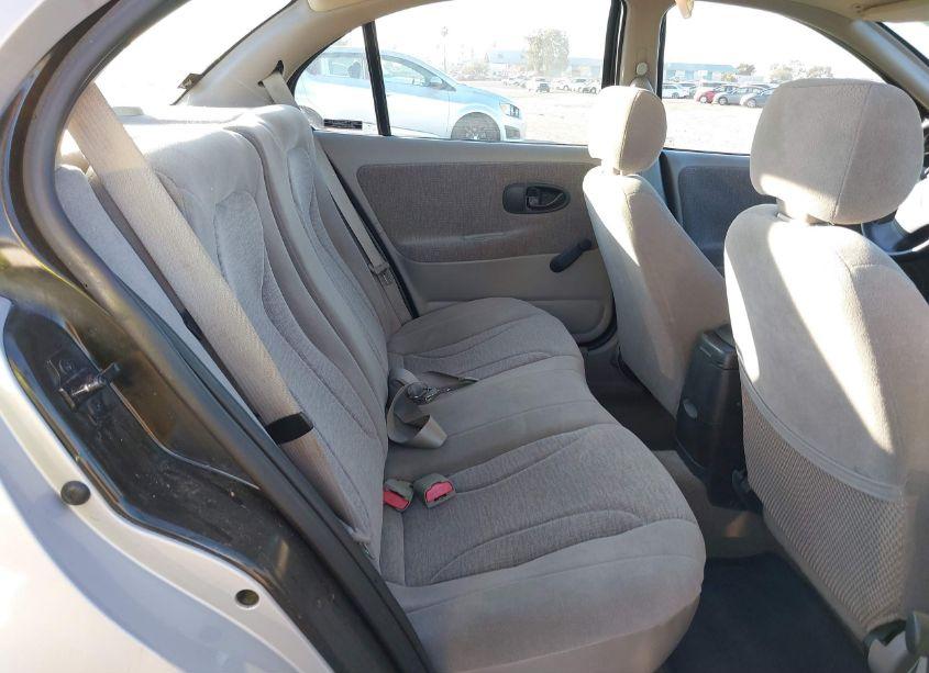 Photo 8 of 2000 Saturn Sl2 N/A (VIN 1G8ZK5273YZ188149)