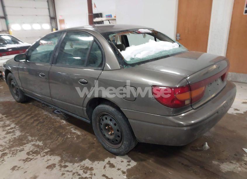 Photo 3 of 2000 Saturn Sl2 N/A (VIN 1G8ZK5273YZ233882)