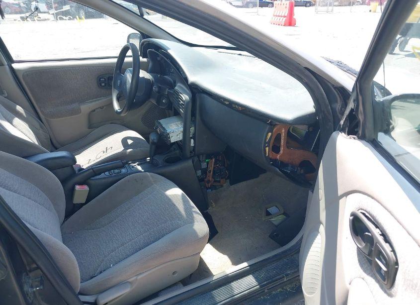 Photo 5 of 2000 Saturn Sl2 N/A (VIN 1G8ZK5274YZ234930)