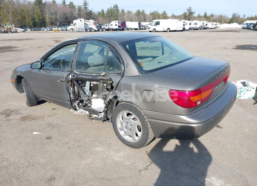 Photo 3 of 2000 Saturn Sl2 N/A (VIN 1G8ZK5275YZ244530)