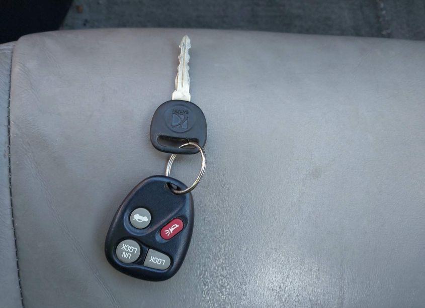 Photo 11 of 2000 Saturn Sl2 N/A (VIN 1G8ZK5278YZ138850)