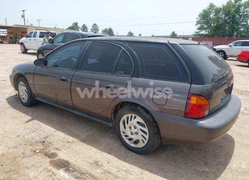 Photo 3 of 1999 Saturn Sw2 N/A (VIN 1G8ZK8270XZ189484)