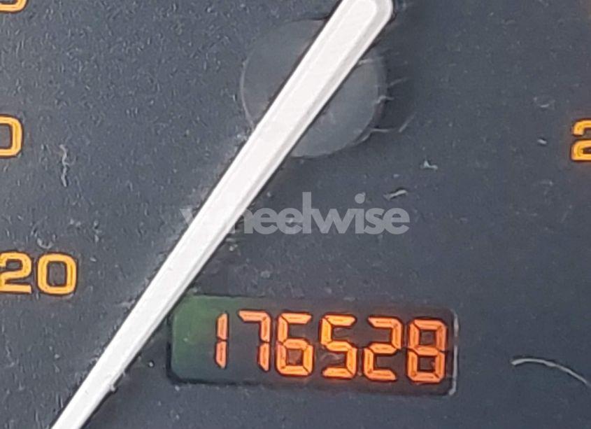 Photo 6 of 2000 Saturn Sw2 N/A (VIN 1G8ZN8276YZ206815)