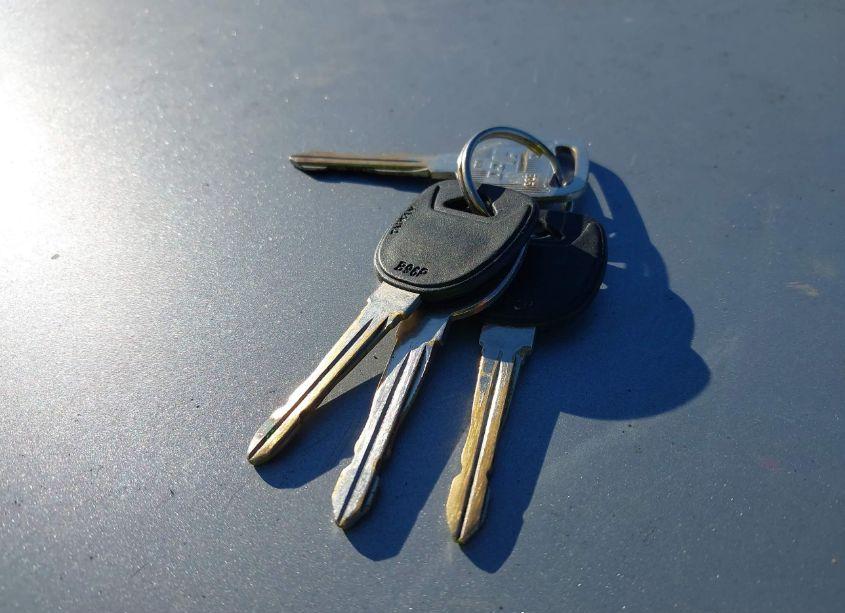 Photo 11 of 2002 Saturn S-series SL (VIN 1G8ZS52832Z259883)