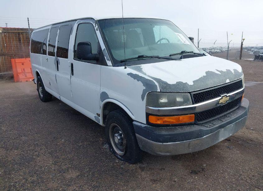 2010 Chevrolet Express 3500 LT (VIN 1GA2G1DG1A1154139) main photo