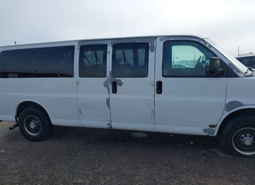 Photo 13 of 2010 Chevrolet Express 3500 LT (VIN 1GA2G1DG1A1154139)