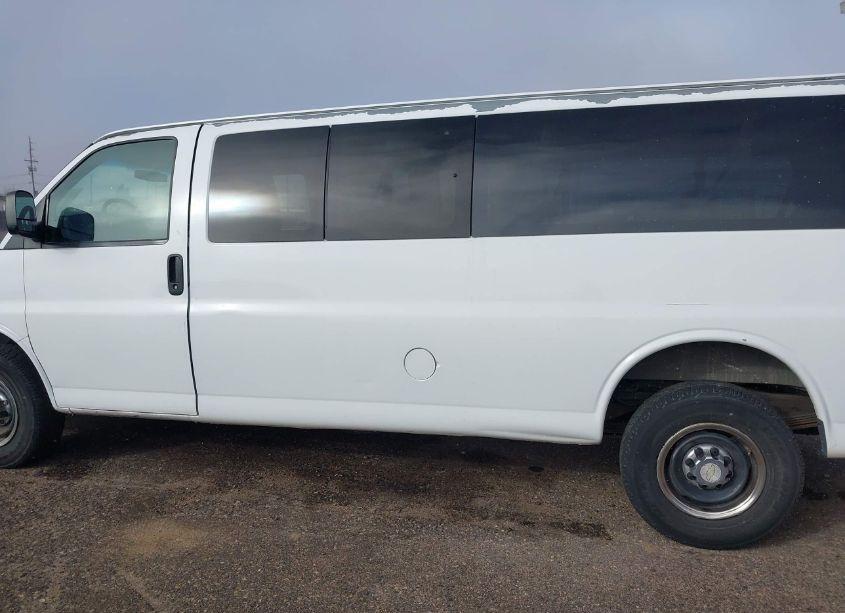 Photo 14 of 2010 Chevrolet Express 3500 LT (VIN 1GA2G1DG1A1154139)
