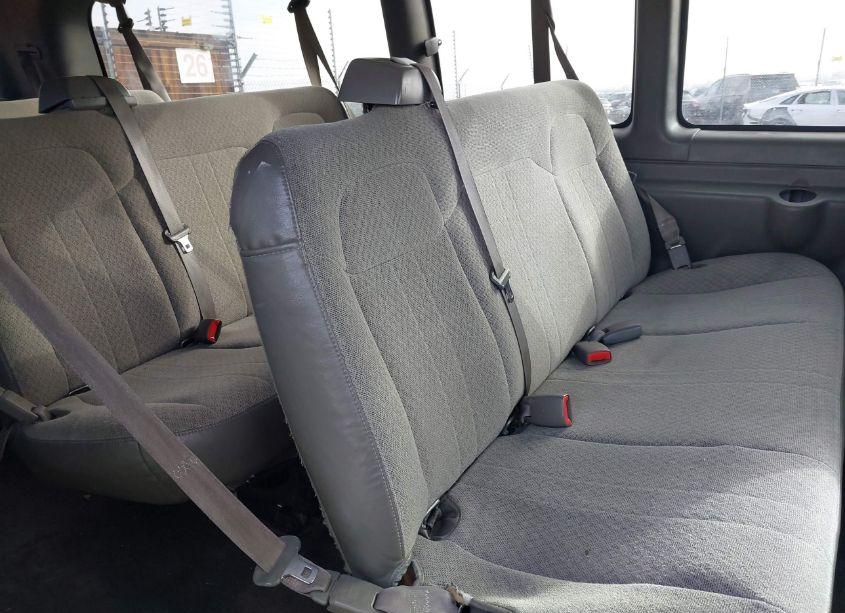 Photo 8 of 2010 Chevrolet Express 3500 LT (VIN 1GA2G1DG1A1154139)