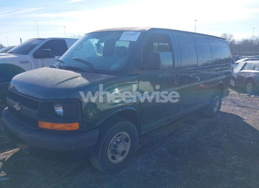 Photo 2 of 2008 Chevrolet Express LS (VIN 1GAGG25K181200576)