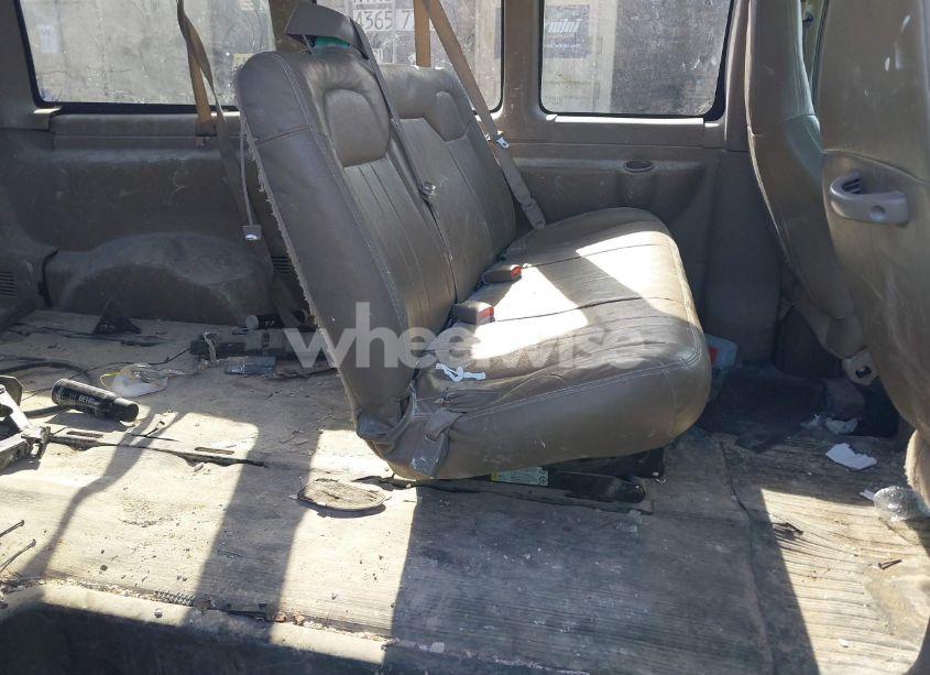 Photo 8 of 2008 Chevrolet Express LS (VIN 1GAGG25K181200576)