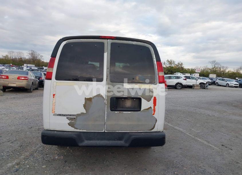 Photo 16 of 2008 Chevrolet Express LS (VIN 1GAGG25K781193262)
