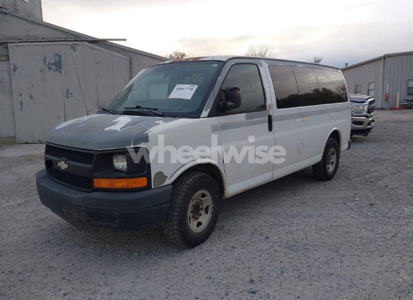 Photo 2 of 2008 Chevrolet Express LS (VIN 1GAGG25K781193262)
