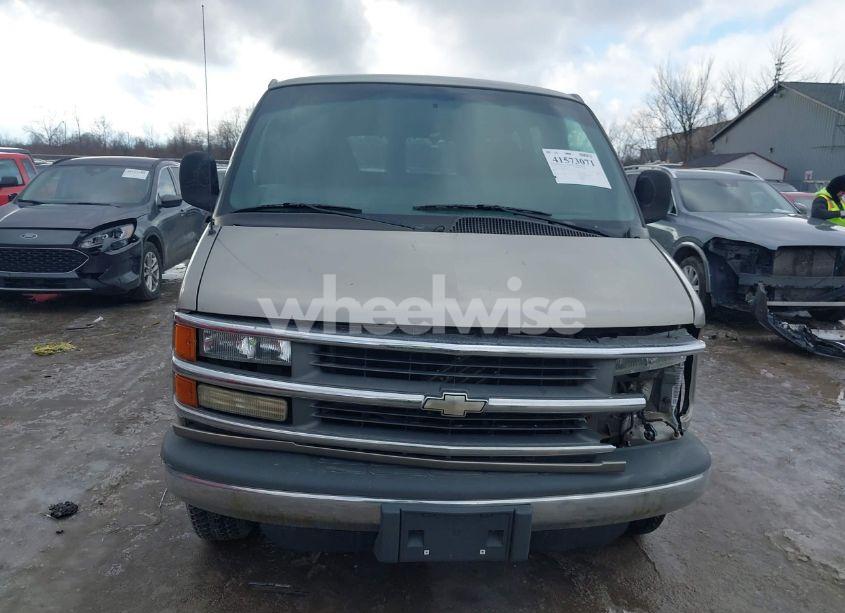 Photo 12 of 2002 Chevrolet Express (VIN 1GAGG25R121216538)