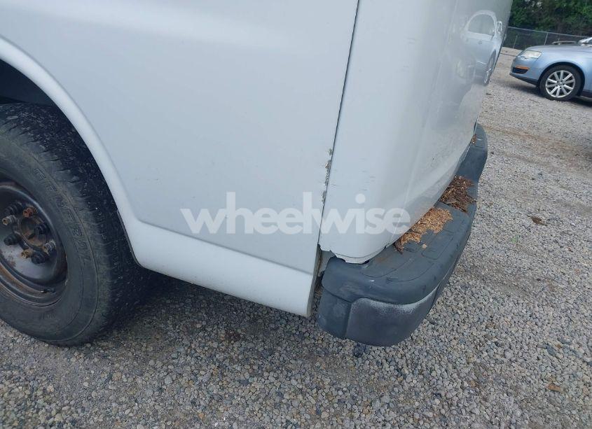 Photo 12 of 2001 Chevrolet Express (VIN 1GAGG25R911227950)